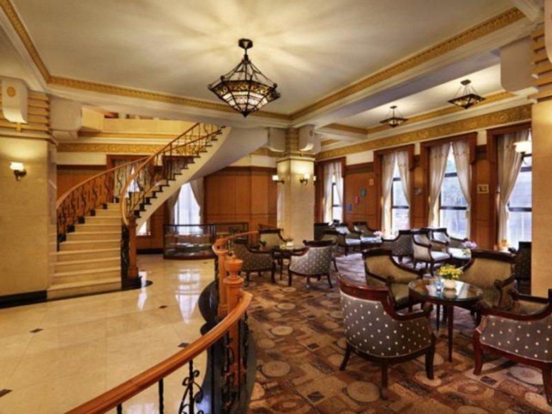 Jin Jiang Metropole Hotel 4*