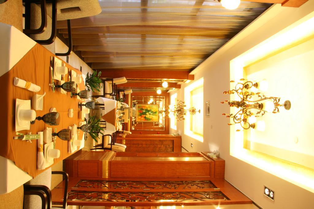 Jin Jiang Metropole Hotel