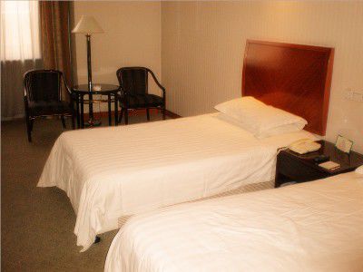 Hotel Jin Jiang Metropole 4*